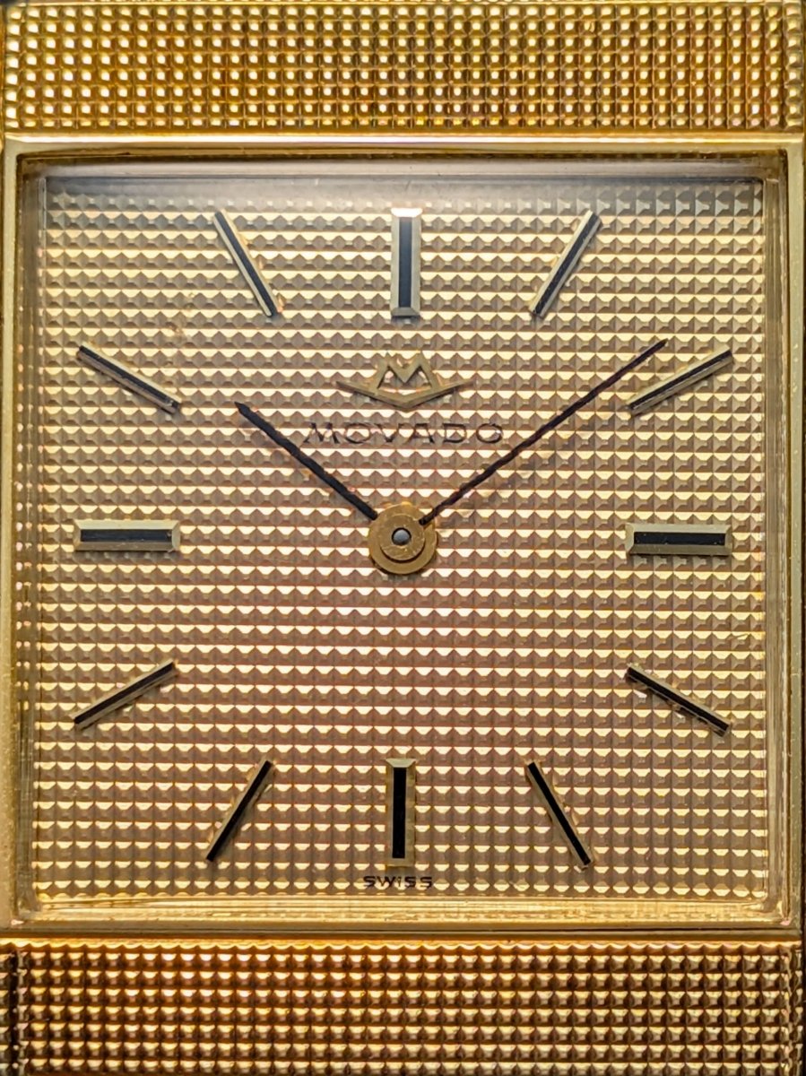 18K Gold Movado - Clous de Paris - 1960s - Rectangular Wristwatch