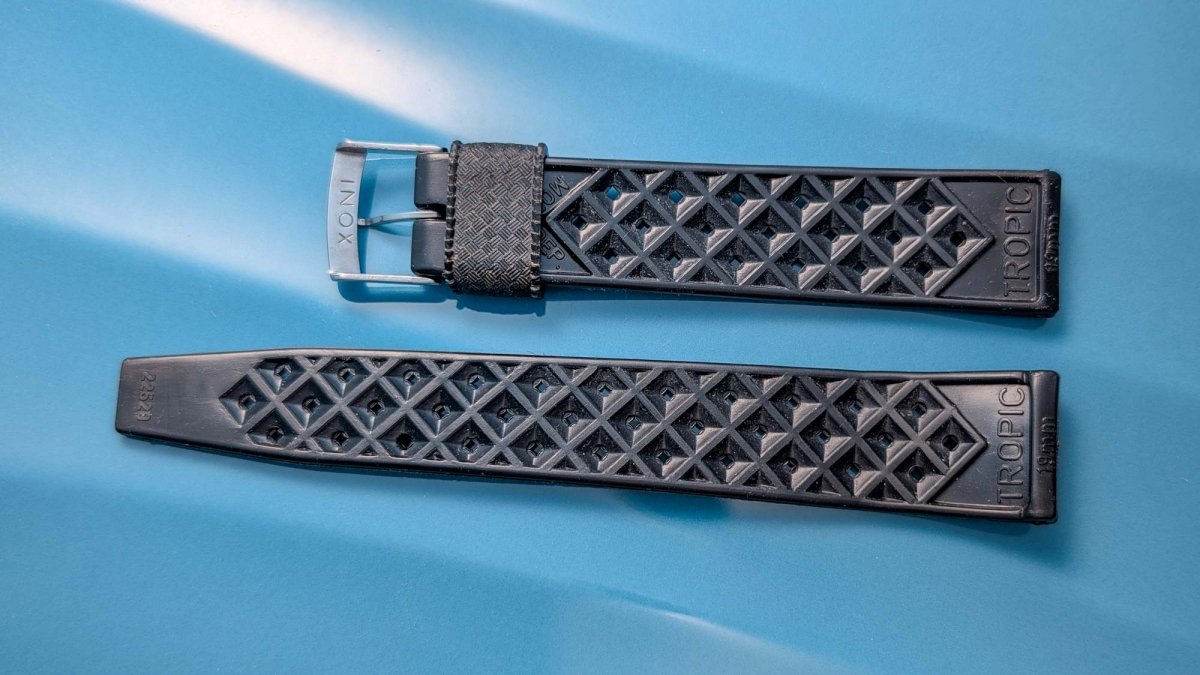 19 mm Tropic Strap Straight Ends 22520 NOS Strap / Bracelet