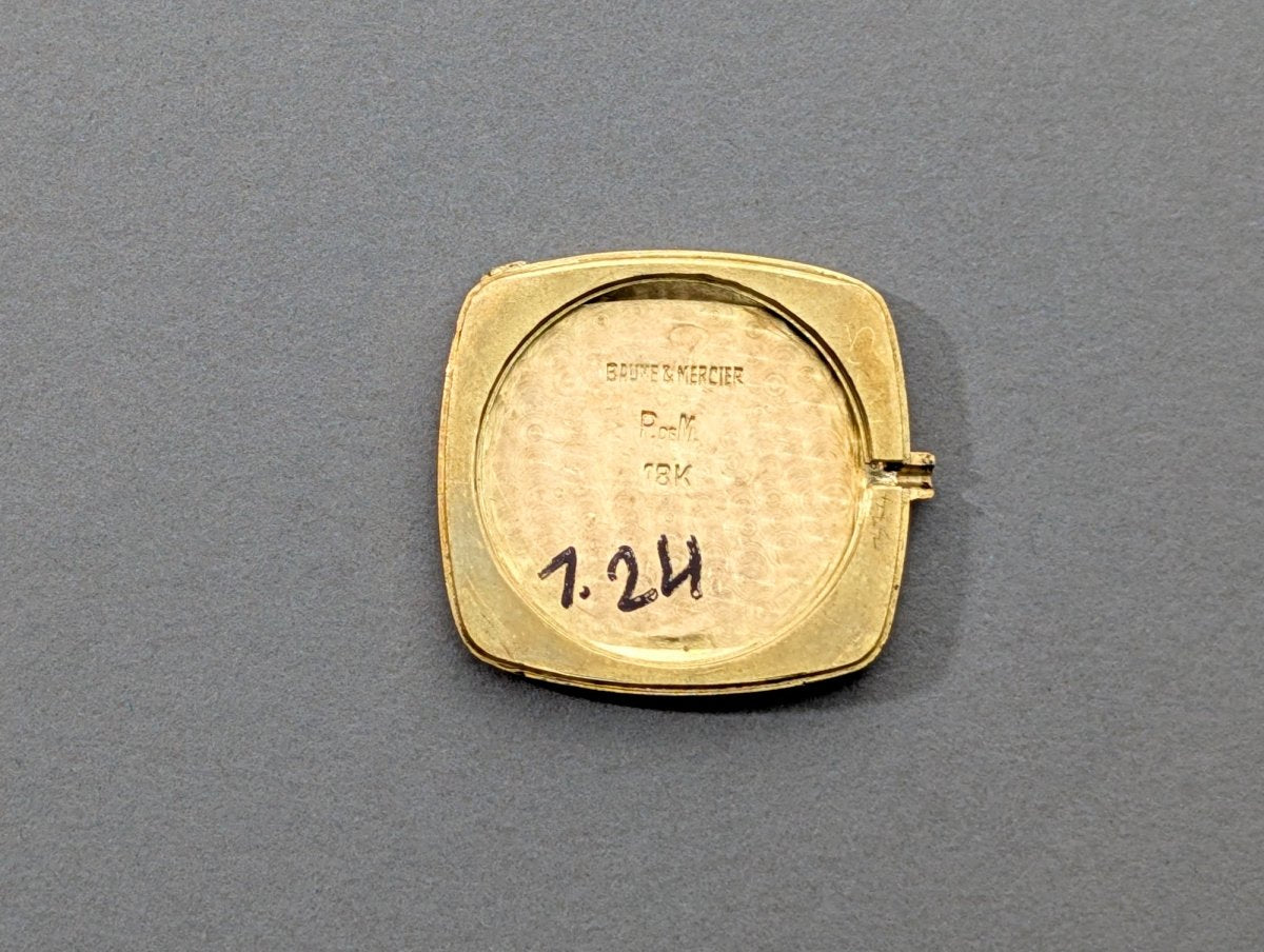 Baume & Mercier 18k Gold Stepped Case Black Dial Wristwatch