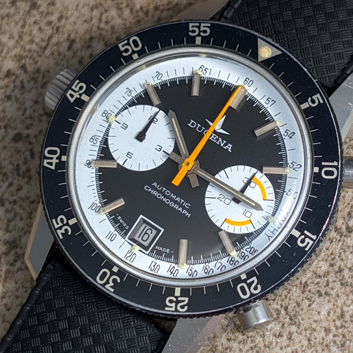 Dugena Ref. 524150 157 Buren 12 Microrotor Chronograph Reverse Panda Wristwatch