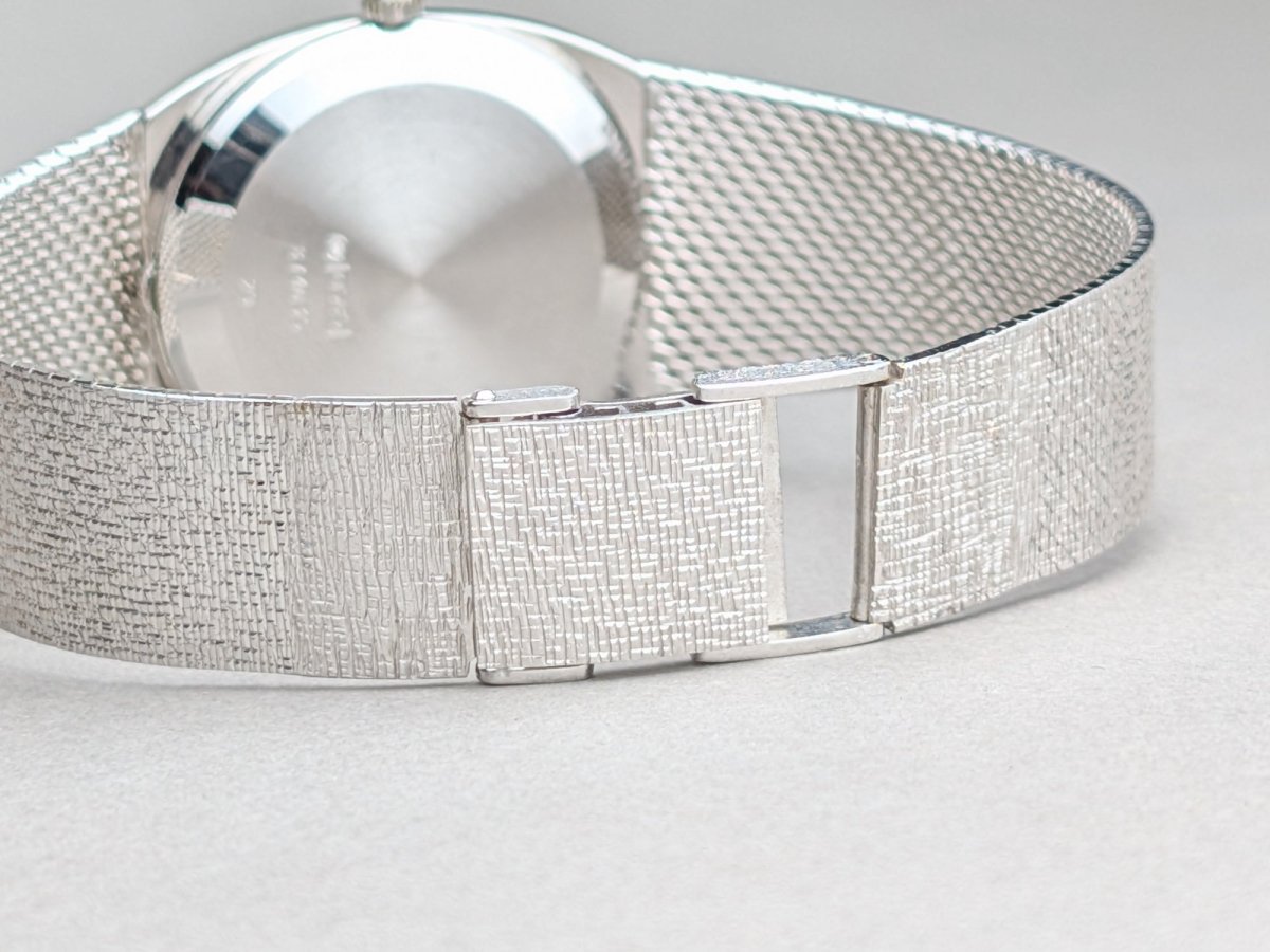 Dugena Sir 14k White Gold Bark Finish 24th December 1975 Wristwatch