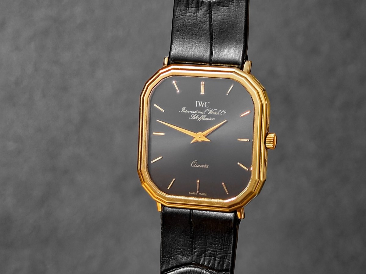 IWC Ref. 3870 Ultra Thin 90s Gold Dress Watch Black Dial Rectangular 10bps IWC Ref. 3870 Ultra Thin 90s Gold Dress Watch Black Dial Rectangular 10bps