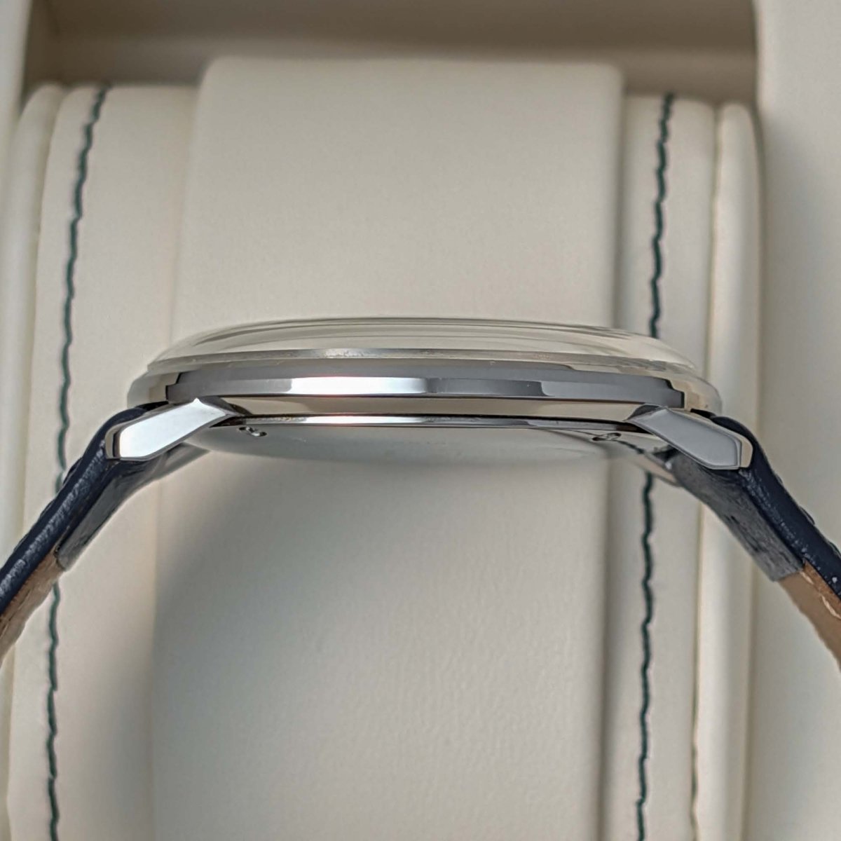 Junghans Max Bill 38 White Quartz 046/4464.00 Wristwatch