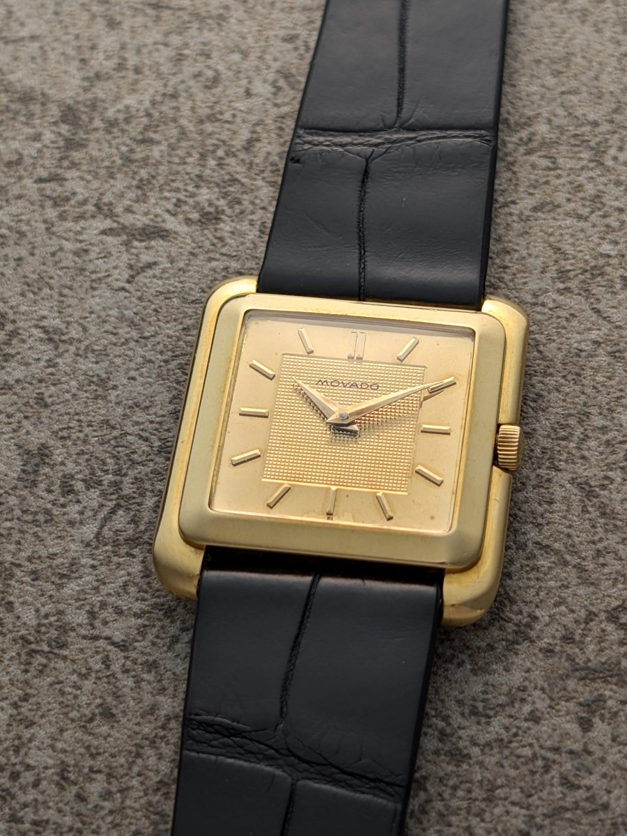 Movado Cioccolatone - Hobnail Mirror Dial - 18k Gold Wristwatch