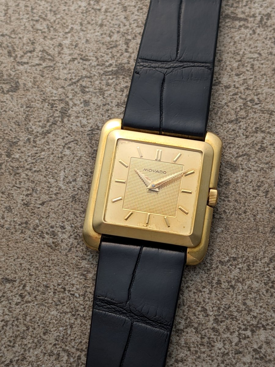 Movado Cioccolatone - Hobnail Mirror Dial - 18k Gold Wristwatch