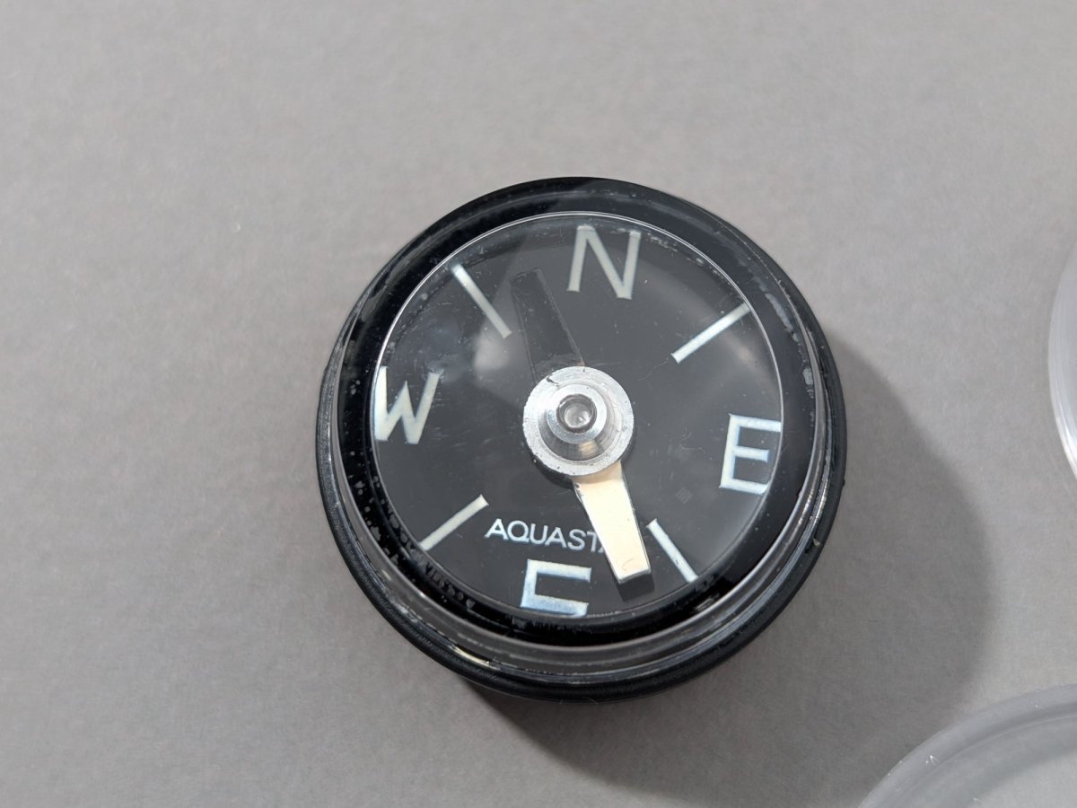 NOS Aquastar Button Gauge Strap Dive Compass Collectible