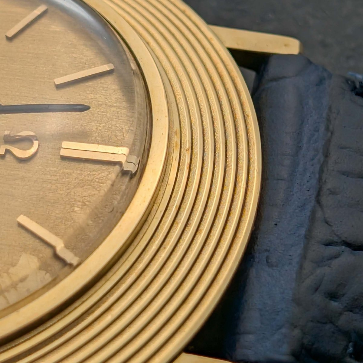 Omega Disco Volante 18K Gold - 1963 - Caliber 620