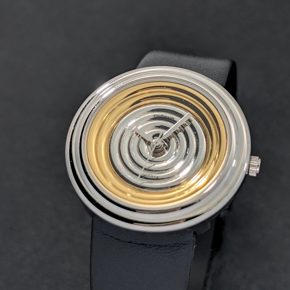 Pratina Crazy Disco Disco Volante Wristwatch