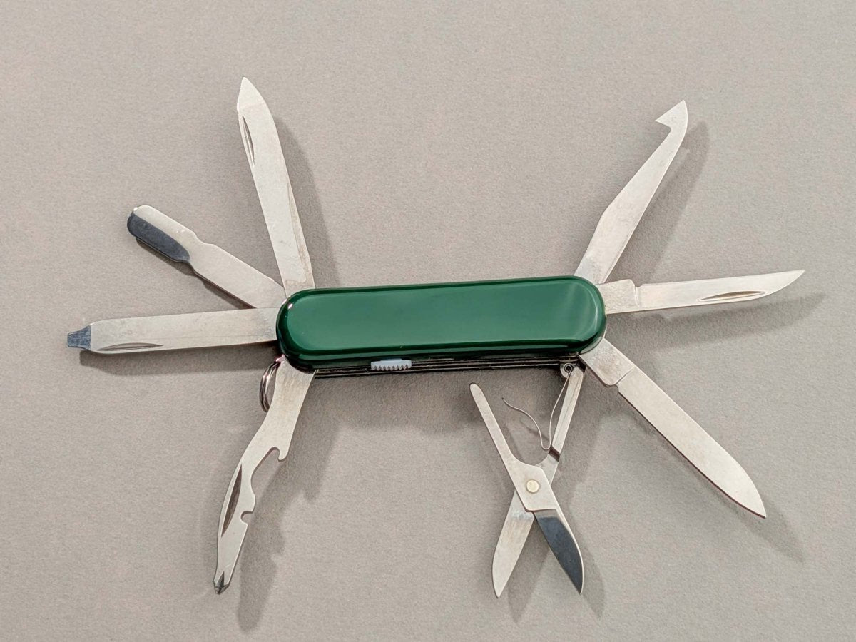 Rolex Victorinox MiniChamp 0.6385 Pocket Knife Green Collectible
