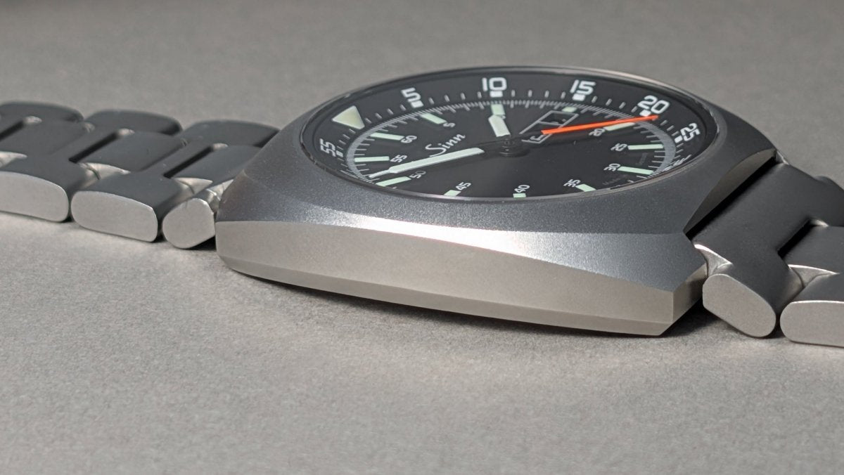Sinn 240 St with Steel Bracelet Wristwatch