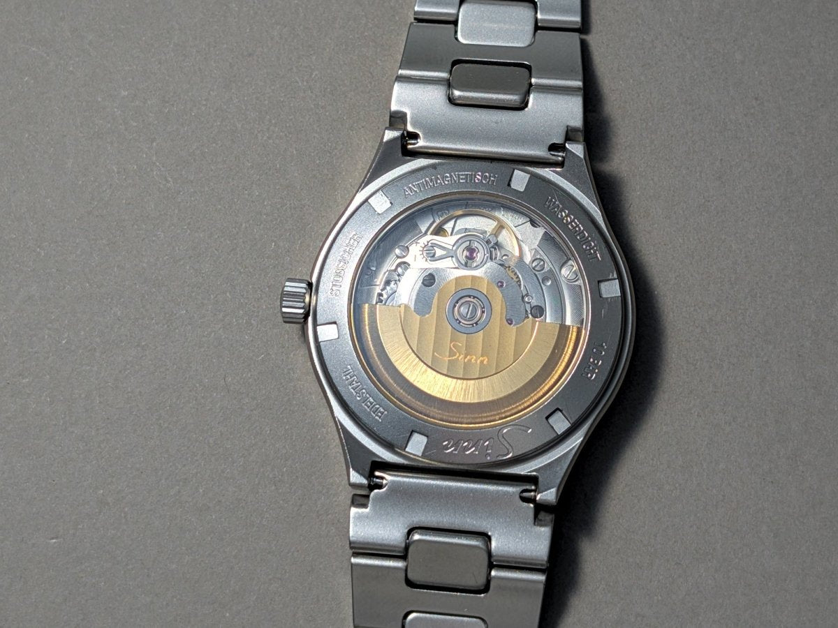 Sinn 444 Sportuhr White Dial Steel Bracelet Wristwatch