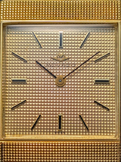 18K Gold Movado - Clous de Paris - 1960s - Rectangular