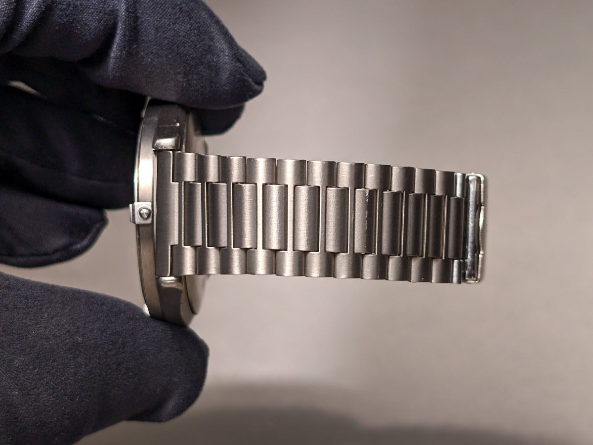 Breitling Aerospace Ref. F56059 L Grey Dial NSA Bracelet Wristwatch