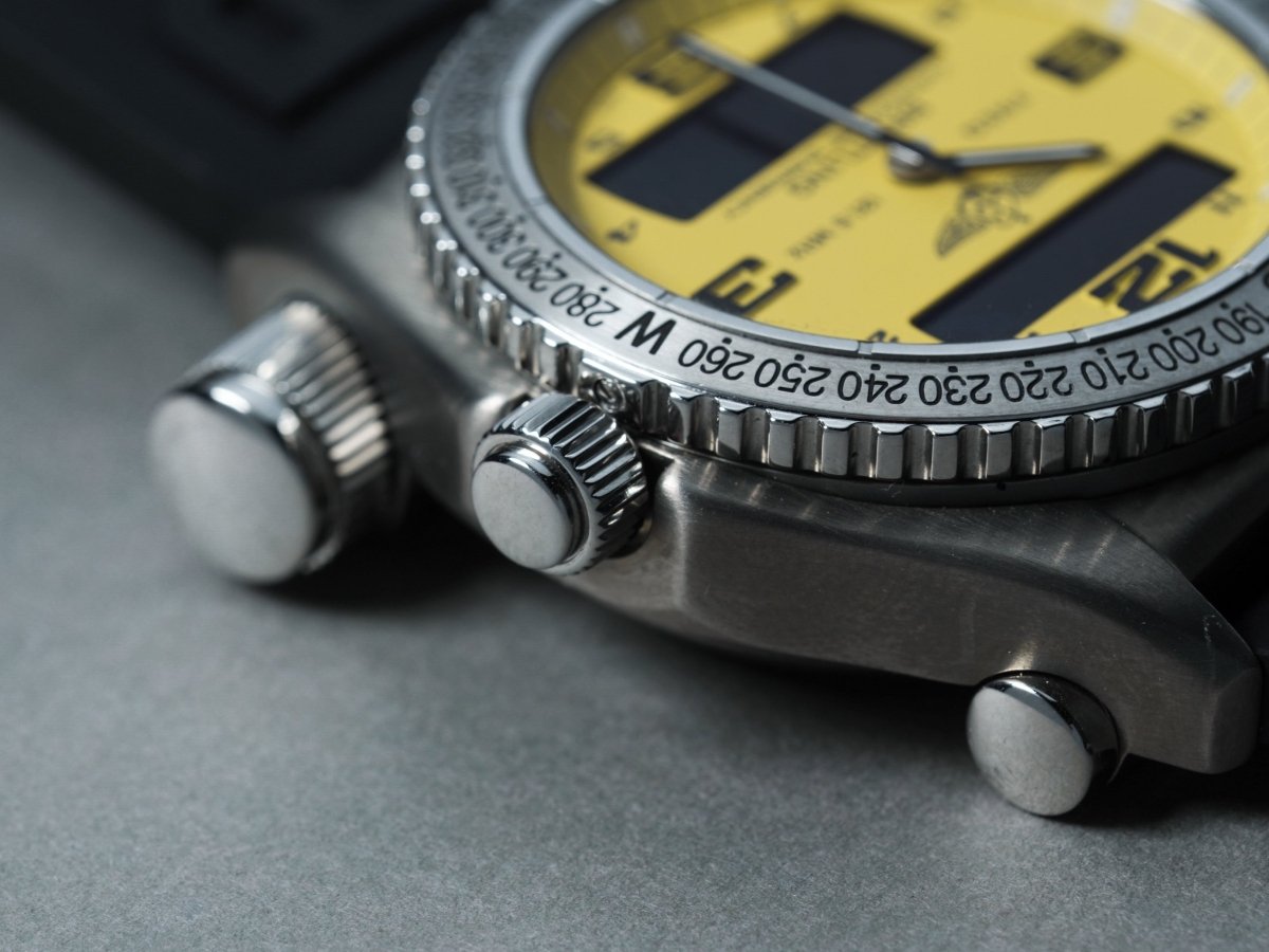 Breitling Emergency E76321 Yellow Dial Titanium Full Set Wristwatch