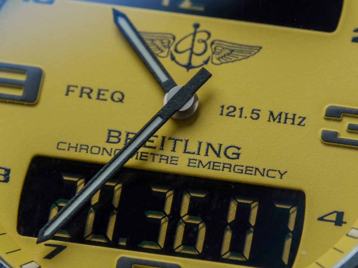 Breitling Emergency E76321 Yellow Dial Titanium Full Set Wristwatch