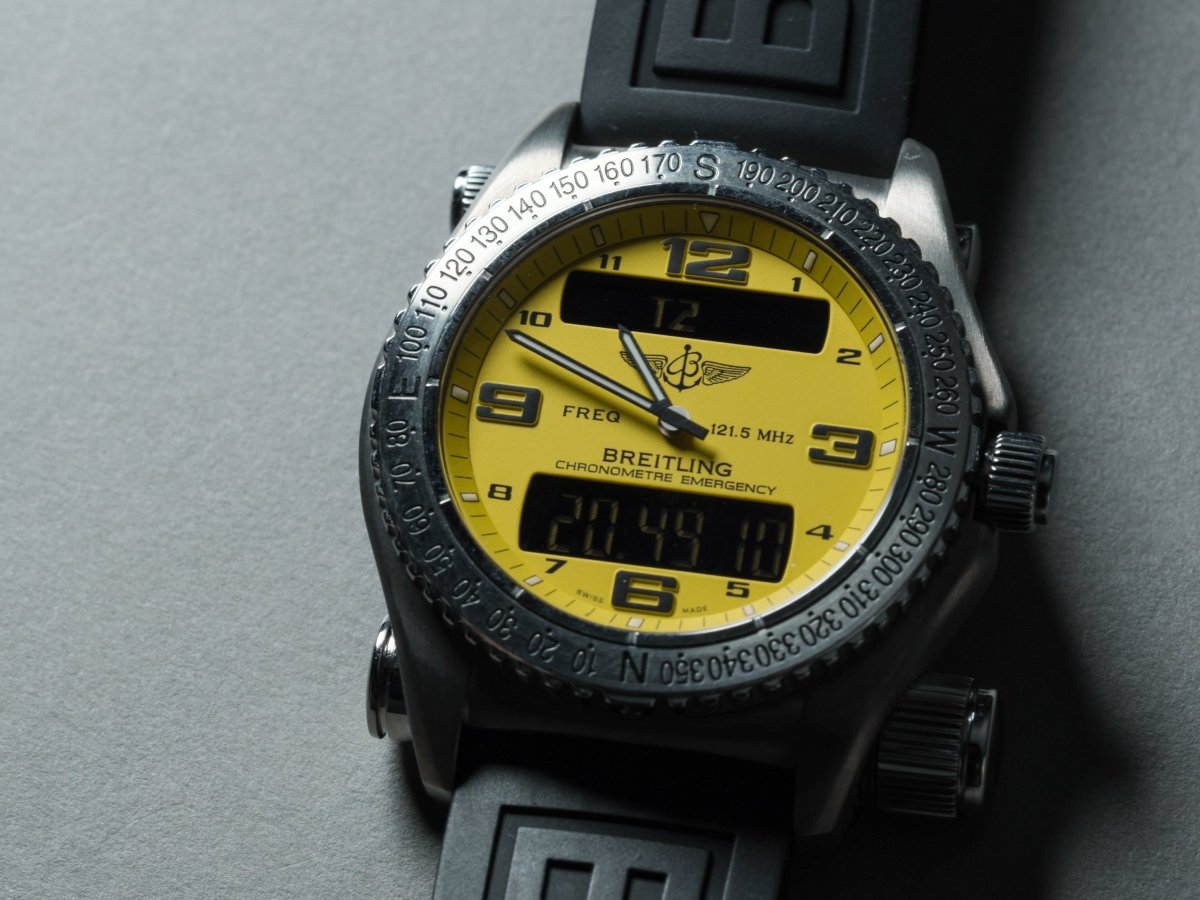 Breitling Emergency E76321 Yellow Dial Titanium Full Set Wristwatch