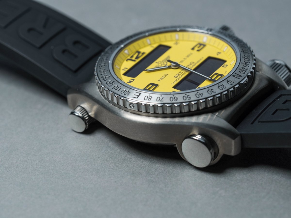 Breitling Emergency E76321 Yellow Dial Titanium Full Set Wristwatch