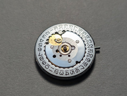 Certina 25 - 661 Caliber Watch Movement Manual Wind Spare Part
