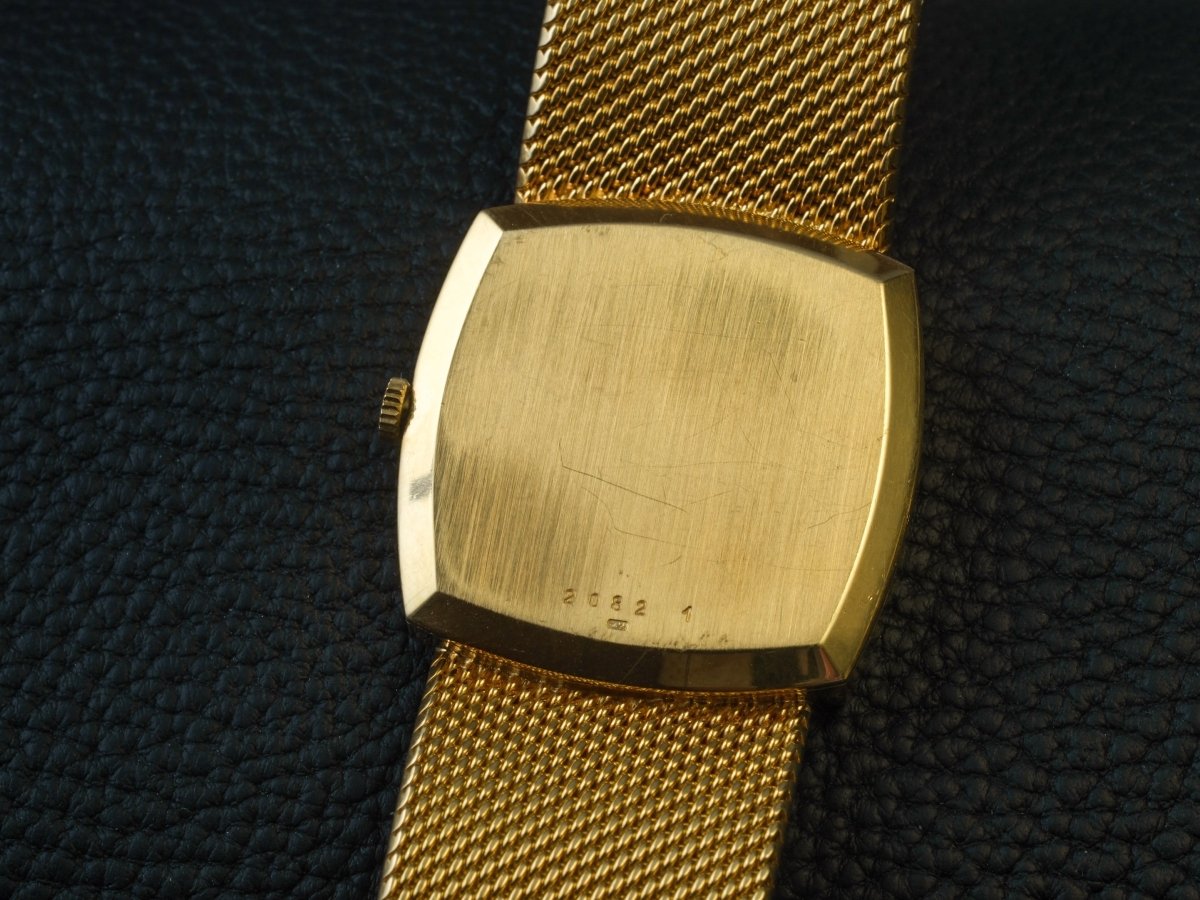 Chopard 2082-1 18k Gold Black Dial Automatic Watch