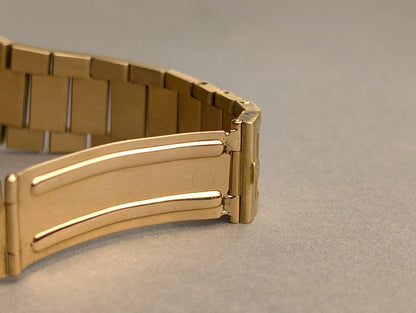 Eterna Kontiki Royal Quartz 18k Gold Ref 729 1505 68 Wristwatch