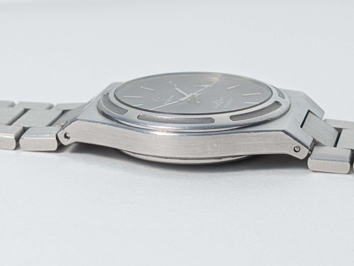 Eterna Kontiki Royal Quartz Ref 729 1505 41 Wristwatch