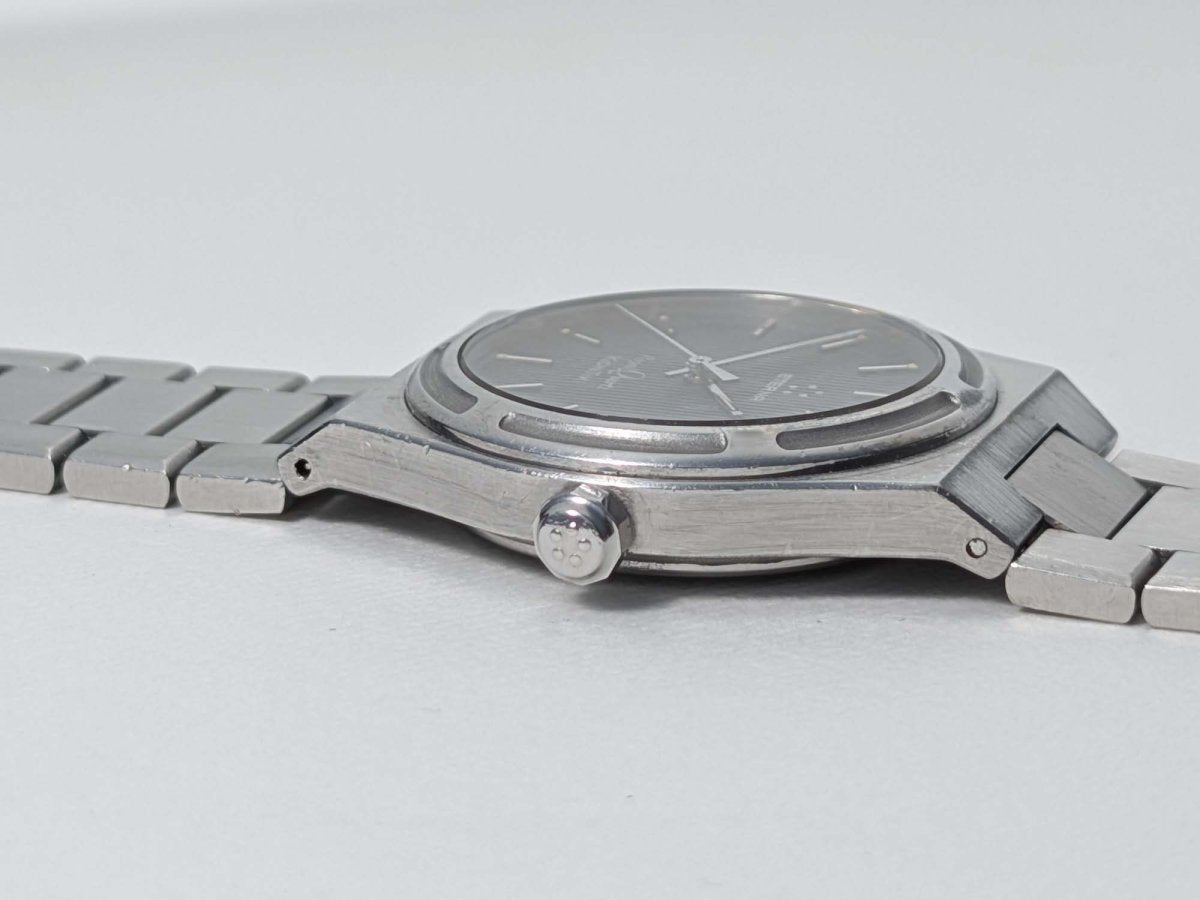 Eterna Kontiki Royal Quartz Ref 729 1505 41 Wristwatch