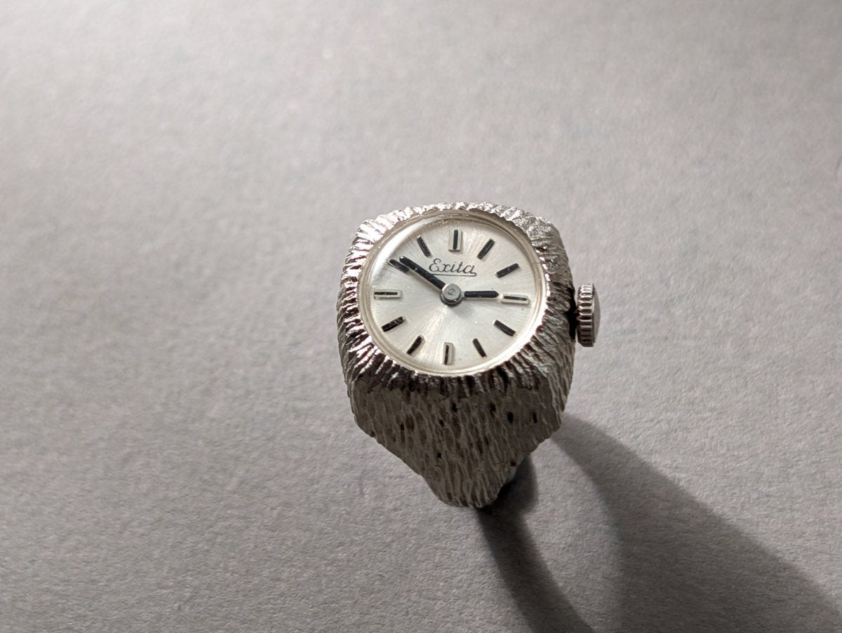 Exita Ring Watch Silver Bark Finish Manual Movement Ring Watch