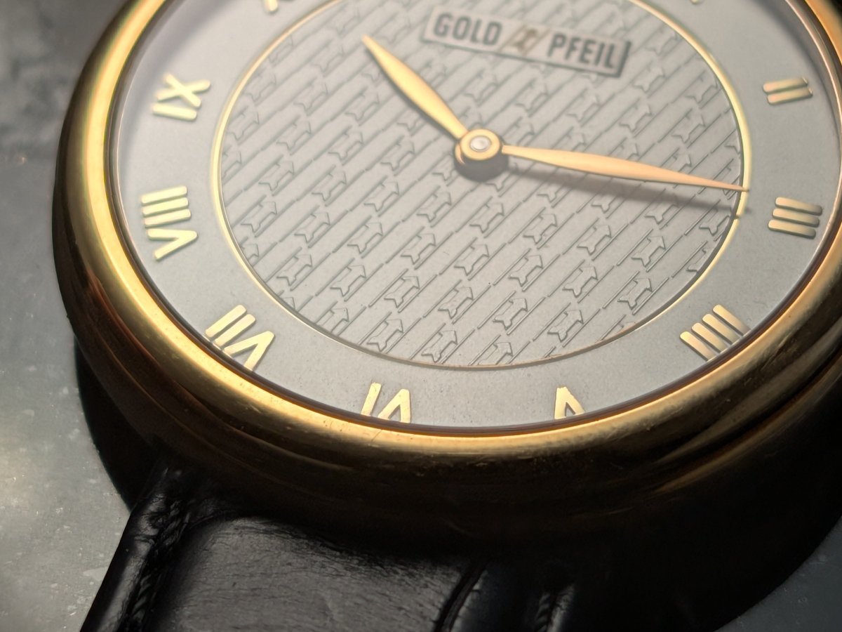 Goldpfeil x Antoine Preziuso GPAP 22103 18k Gold Handengraved Movement Wristwatch