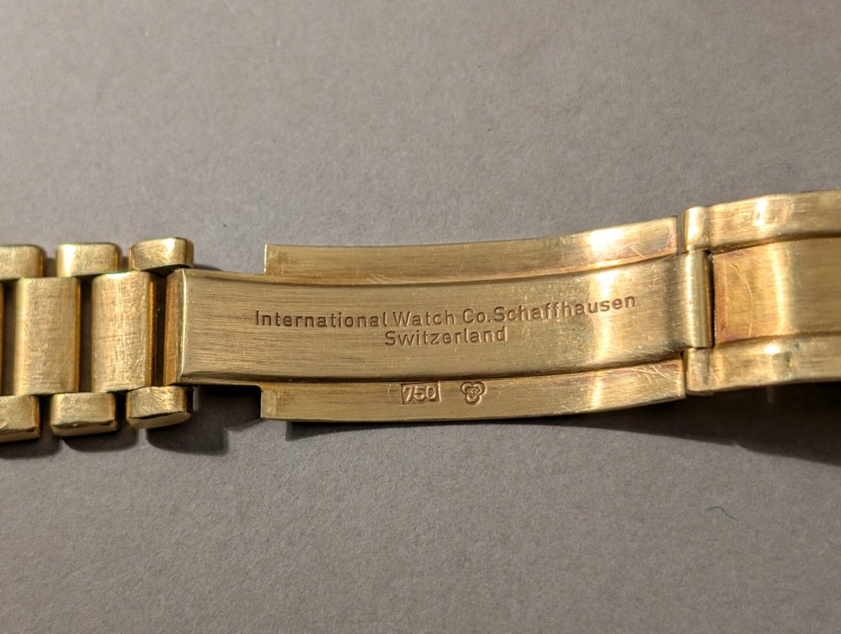 IWC Yacht Club 18k Gold R 811 A Wristwatch