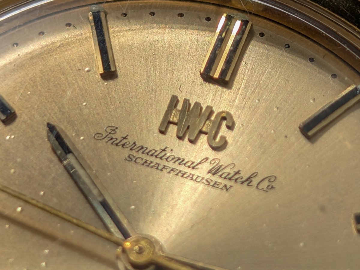 IWC Yacht Club 18k Gold R 811 A Wristwatch
