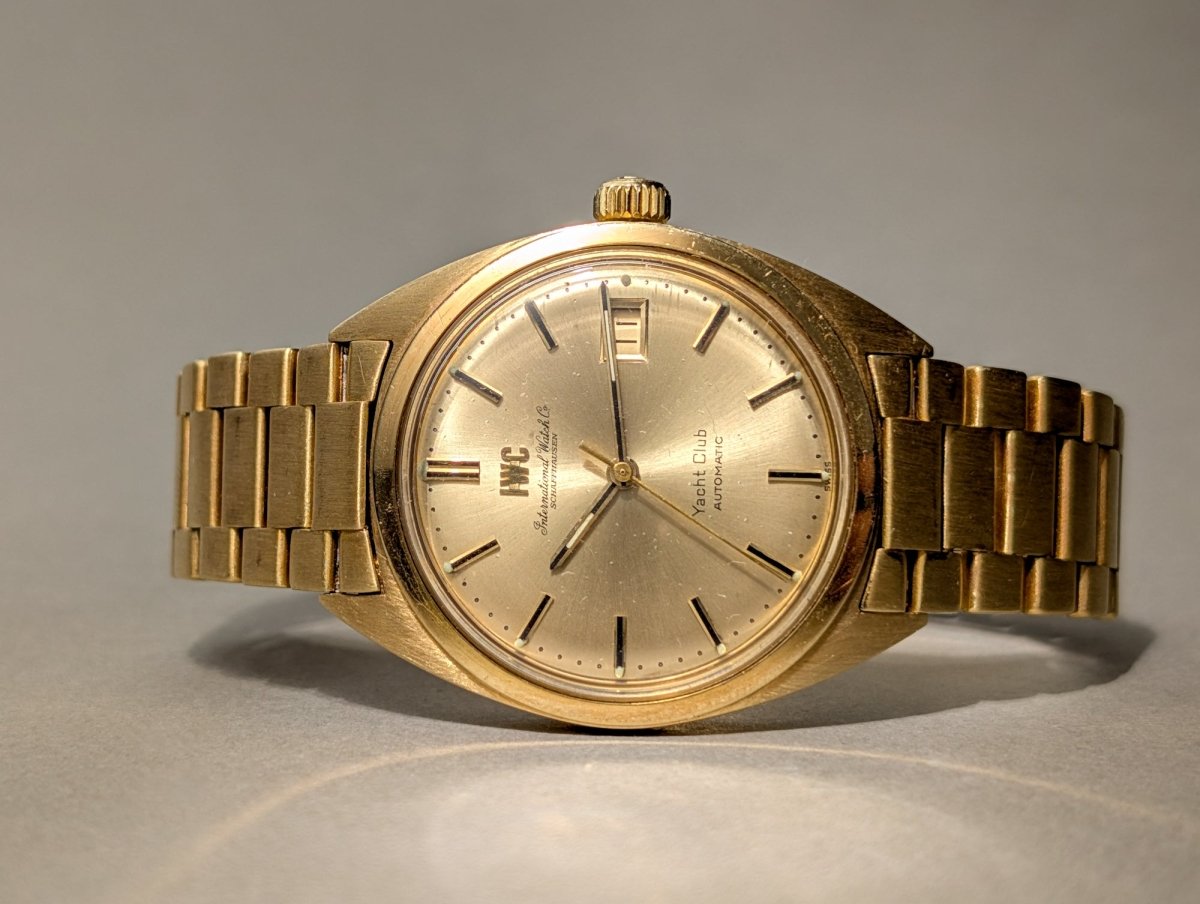 IWC Yacht Club 18k Gold R 811 A Wristwatch