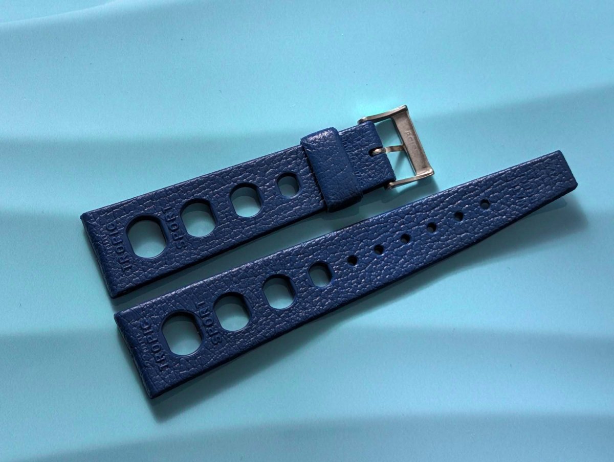 NOS Tropic Sport Strap Blue Rubber 22 mm Straight Ends 23322 Big Holes Strap / Bracelet