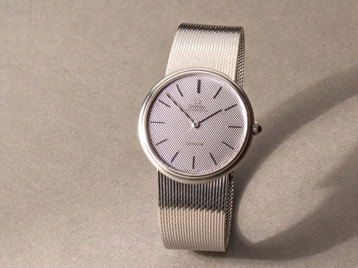 Omega De Ville 7284 18k White Gold Hobnail Dial Tapestry Milanaise Bracelet Wristwatch