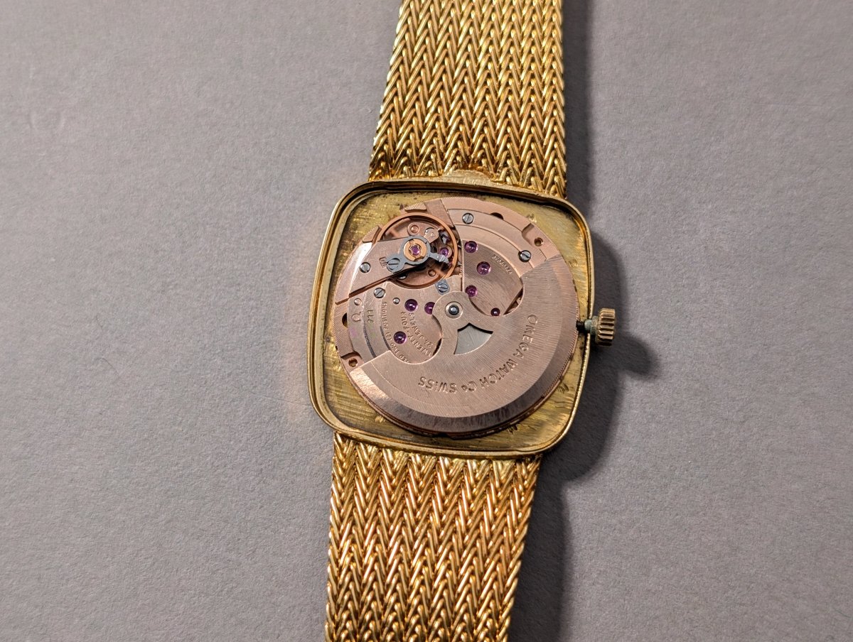 Omega De Ville Automatic 18k Yellow Gold Watch Milanaise Bracelet Wristwatch