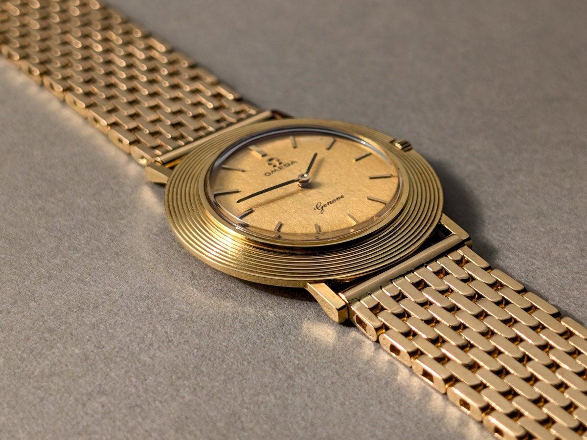 Omega Disco Volante 18K Gold 1963 Caliber 620 Wristwatch