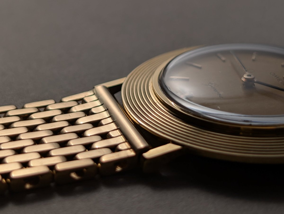 Omega Disco Volante 18K Gold 1963 Caliber 620 Wristwatch