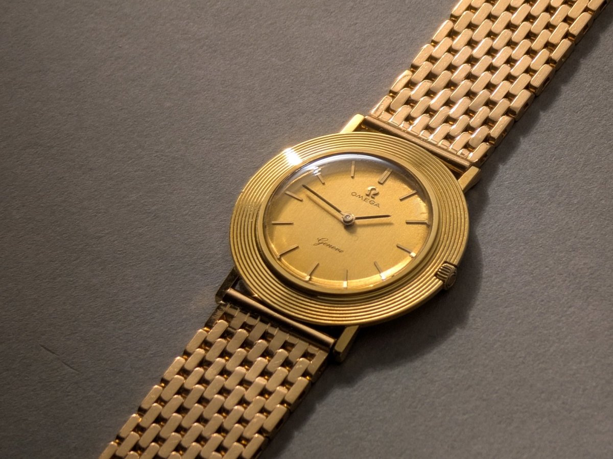 Omega Disco Volante 18K Gold 1963 Caliber 620 Wristwatch