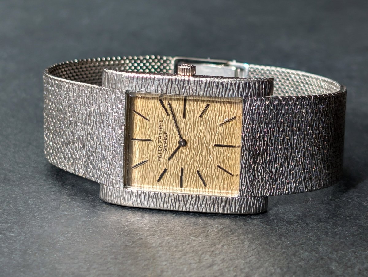 Patek Philippe Rectangular White Gold Bark Finish 3553/1 1970s Wristwatch