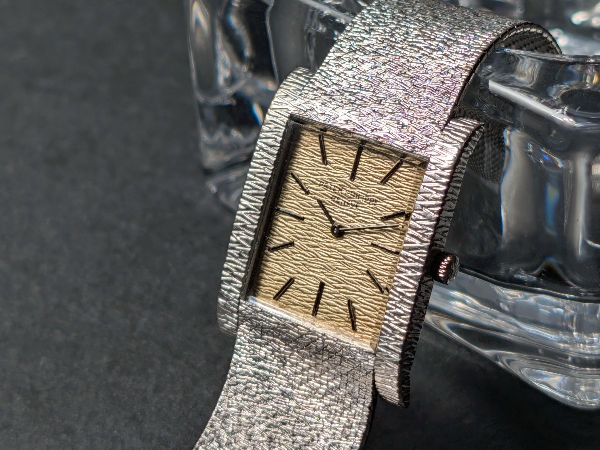Patek Philippe Rectangular White Gold Bark Finish 3553/1 1970s Wristwatch