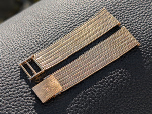 Uhrenarmband Milanaise 18K Gold 18 mm Streifenmuster