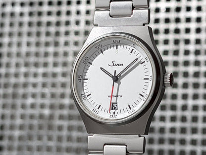 Sinn 444 Sportuhr White Dial Steel Bracelet Wristwatch
