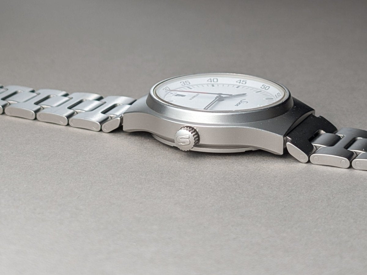 Sinn 444 Sportuhr White Dial Steel Bracelet Wristwatch