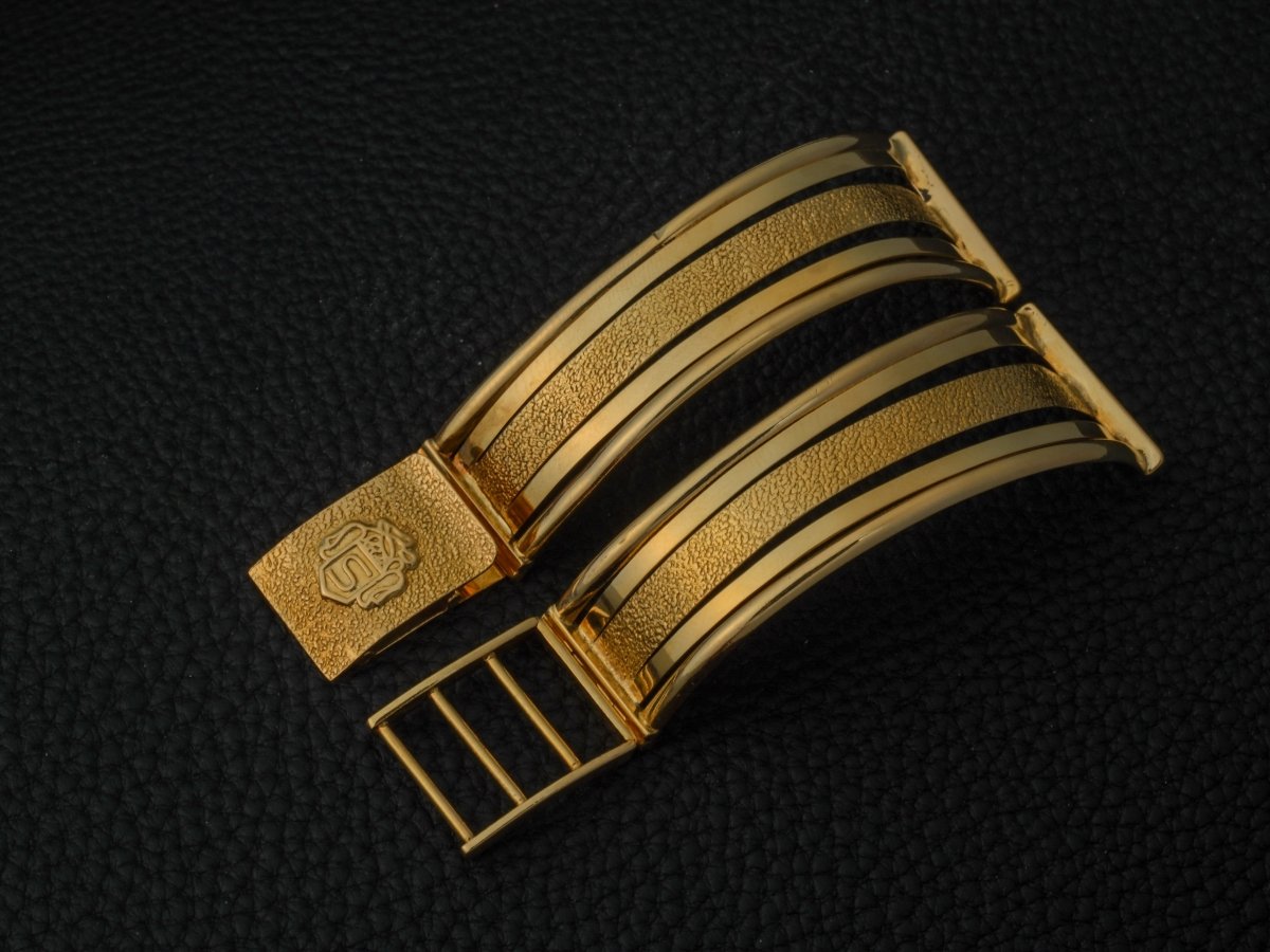 Vintage 17 mm Bangle Watch Bracelet 18k Gold