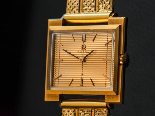 Vintage Omega 18k Gold Rectangular Case "Louvre" Dial 111.029